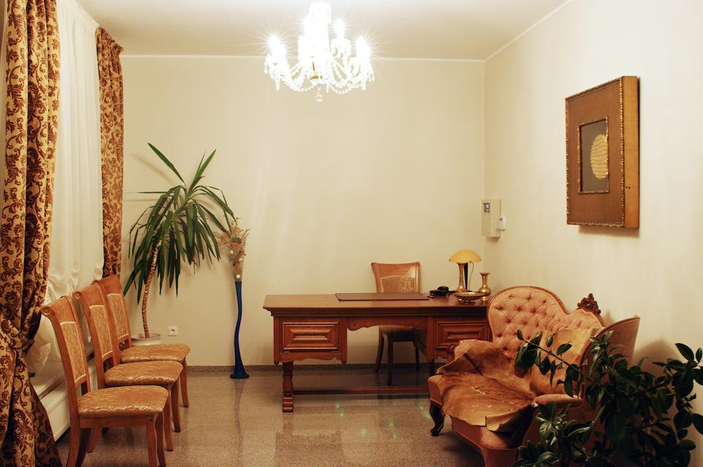 Luka Hotel มาริยามโปเล ภายนอก รูปภาพ